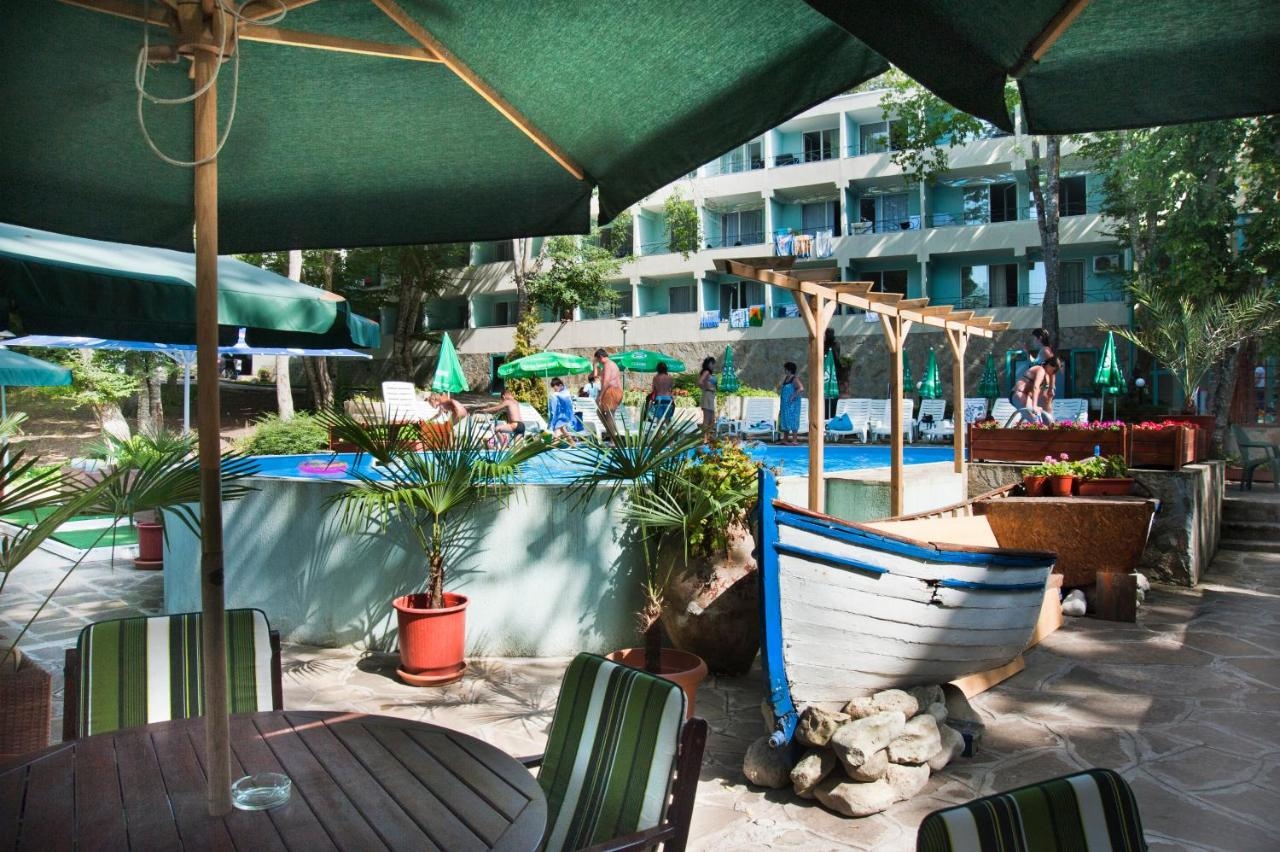 Ariana Hotel