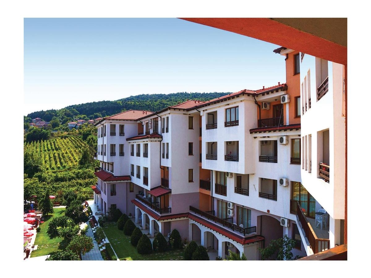 Two-Bedroom Apartment in Rogachevo